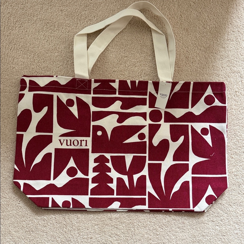 Vuori holiday tote bag